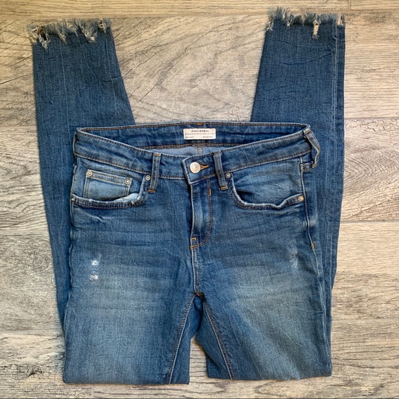 Zara Denim - Zara Raw Hem Destroyed Skinny Jeans Size 2